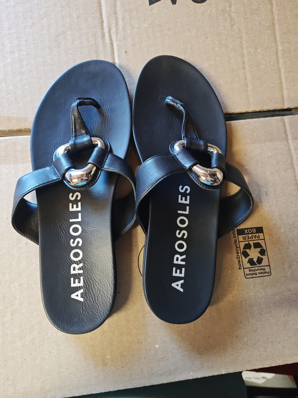 AEROSOLES Black Leather Thong Sandals with Silver Accent